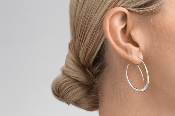 Georg Jensen zilveren Offspring oorring