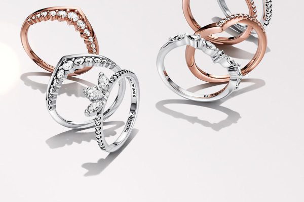 Pandora_juweliershuys-van-veen-simons_aw22-g-holiday-timeless